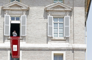 Папа Франциск призвал к миру и диалогу на Ближнем Востоке и Украине