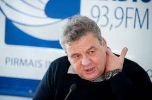 Политолог: Страюма не самостоятельна, ею управляет Аболтиня