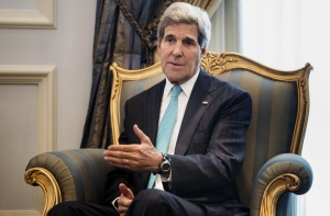 Керри пообещал Порошенко продолжить давление на Россию