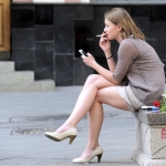 В России предлагают разрешить курение на террасах кафе и ресторанов