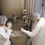 Россия обнаружила в молоке из Латвии опасные бактерии