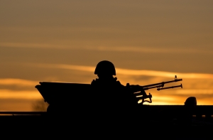 Украина направила боевую технику к границе с Крымом