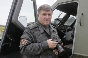 Аваков рассказал, как будут охранять Славянск