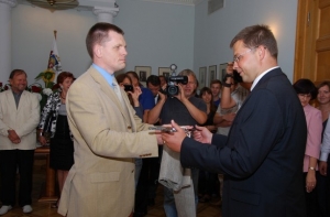 5 августа в истории Латвии: меч Домбровскиса