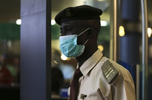 Больных лихорадкой Эбола отправят на лечение в Чехию