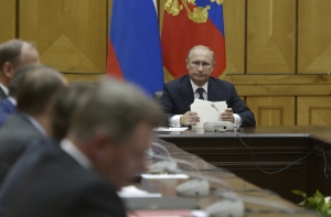 Путин о Жириновском: у нас свобода слова, но зажигает красиво