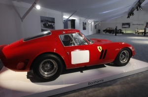 Ferrari продали за рекордные $38,1 млн