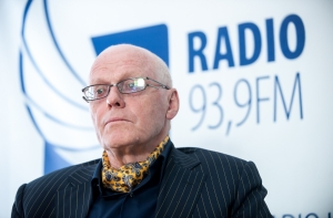 Экс-премьер: нынешняя война санкции - это только начало (АУДИО)