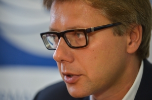 Ушаков: буду просить, чтобы наш товар остался в магазинах Москвы