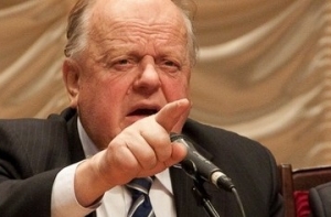 Экс-глава Белоруссии: в России могут заявить, что латыши топчут русских детей