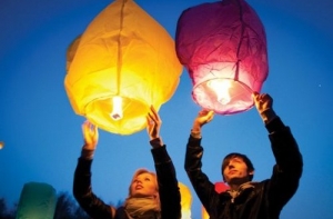 В Латвии могут запретить летающие фонарики