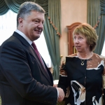 Порошенко проводит в Минске заключительные переговоры с Эштон