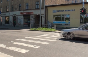 Около рижских школ введут ограничения скорости