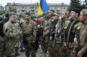 Порошенко запретил посылать солдат-срочников в Донбасс