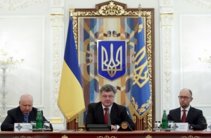 Порошенко не исключил возведения на границе с РФ новой линии Маннергейма