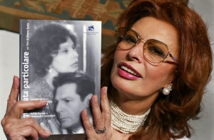 Софи Лорен выпустит мемуары к 80-летию