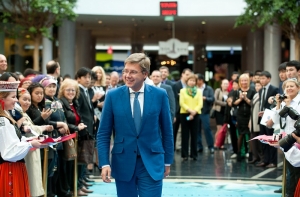 Ушаков впустил казахов в «Рижские дворики» (дополнено)