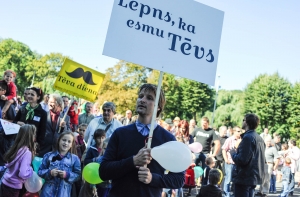 Латвия отмечает День отца