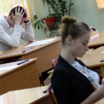 Школьные экзамены: математику лучше сдают латгальцы, латышский и английский - рижане