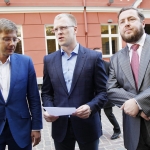 «Согласие» подало в Сейм подписи за прекращение продажи Citadele (ФОТО; ВИДЕО)