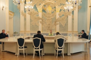 Киев, ДНР и ЛНР подписали протокол о перемирии