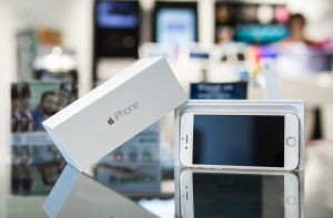 Tele2 начинает продавать iPhone 6 (ФОТО)
