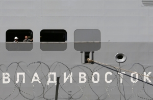 Париж сдвинул срок передачи России первого «Мистраля»