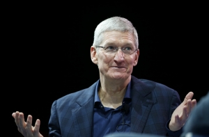 Глава Apple: я горжусь, что я гей