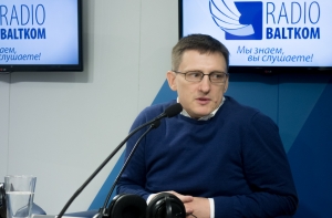 Эксперт: Аболтиня думает, что она белая и пушистая (АУДИО)