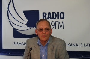 Кирштейнс: место «Русского союза Латвии» - в тюрьме