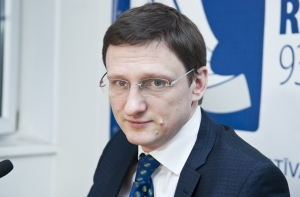 Лиепниекс: Нацблок и «Единство» должны отправить Путину ящик шампанского (ВИДЕО)