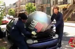 Американцы попались на розыгрыш со спутником NASA, упавшим автомобиль (ВИДЕО)