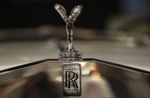 В Москве сгорела стоянка с Bentley и Rolls-Royce