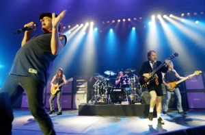 Барабанщика AC/DC заподозрили в организации убийства