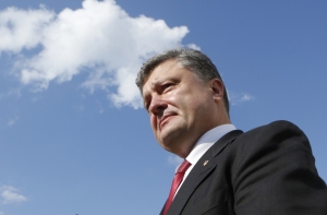 Порошенко заявил о первом настоящем перемирии на Донбассе