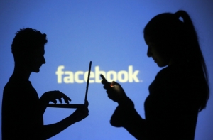 Внучка избила бабушку за отказ добавить ее в друзья в Facebook