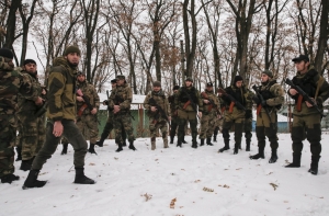 Reuters: чеченский батальон «Смерть» тренируется с боевиками в Донбассе (ФОТО)