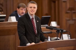 Домбрава: День Лачплесиса должен стать выходным