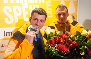 У братьев Дукурсов двойная победа на втором этапе Кубка мира