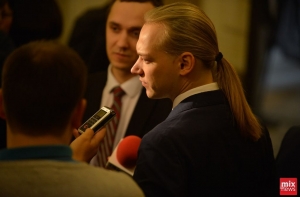 Юнкурс: я не получал денег за отказ от депутатского мандата