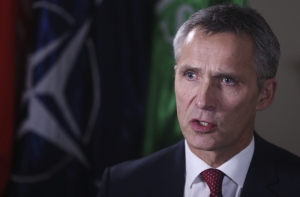 Генсек НАТО отказался снабжать Украину оружием
