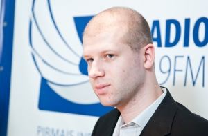 Эксперт: лучший выход для Чаловского - обращение в Конституционный суд