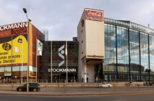 Рижане перепутали дым из трубы в Stockmann с пожаром (ФОТО, ВИДЕО)