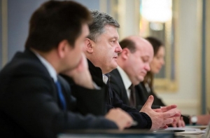 Порошенко надеется, что визы в ЕС для Украины отменят уже в Риге