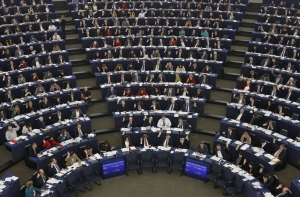 Европарламент призвал принять новые санкции против России
