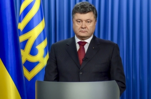 Порошенко начнет мобилизацию в ответ на обстрел автобуса