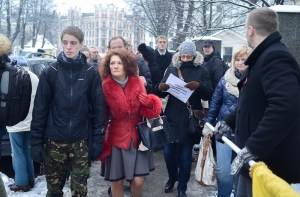 Полиция начала проверку по факту задержания телеоператора на пикете