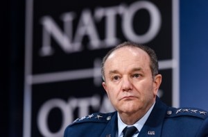 НАТО хочет восстановить военные контакты с РФ