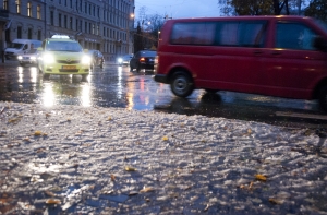 Трагическая авария на шоссе Тинужи-Кокнесе: столкнулись два грузовика