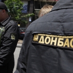 В результате попадания снаряда в автобус под Донецком погибли 10 человек